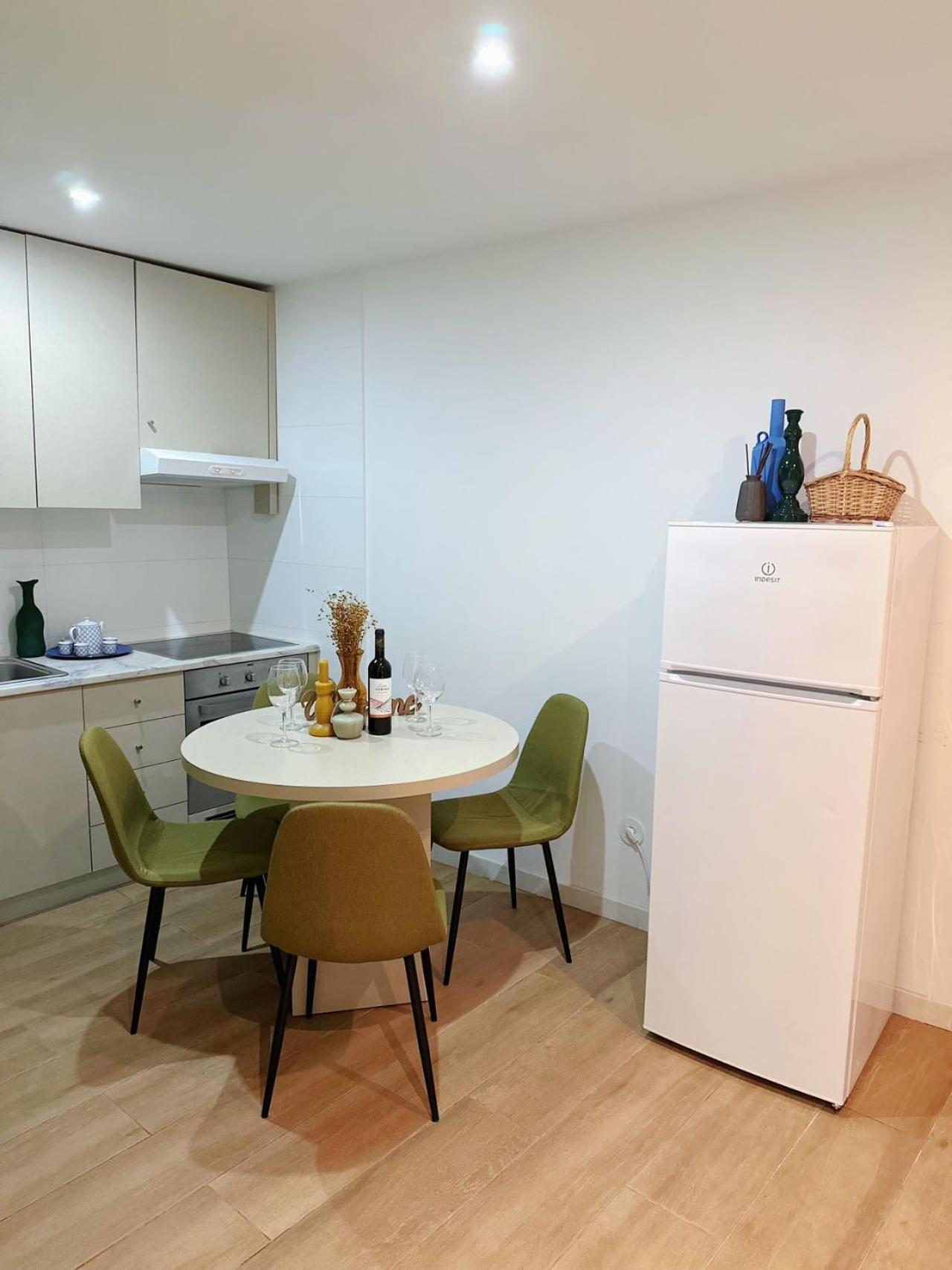 Downtown A Whole House Duplex Designed For Remote Work And Near Metro Lapa Hotell OOporto Exteriör bild