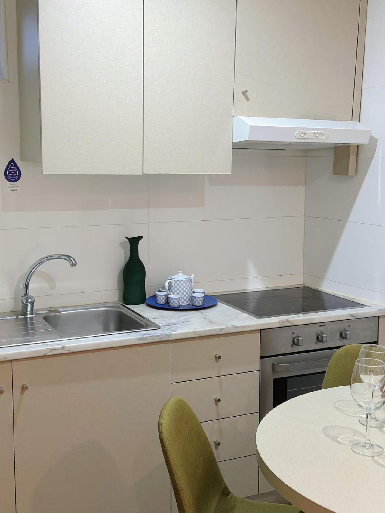 Downtown A Whole House Duplex Designed For Remote Work And Near Metro Lapa Hotell OOporto Exteriör bild