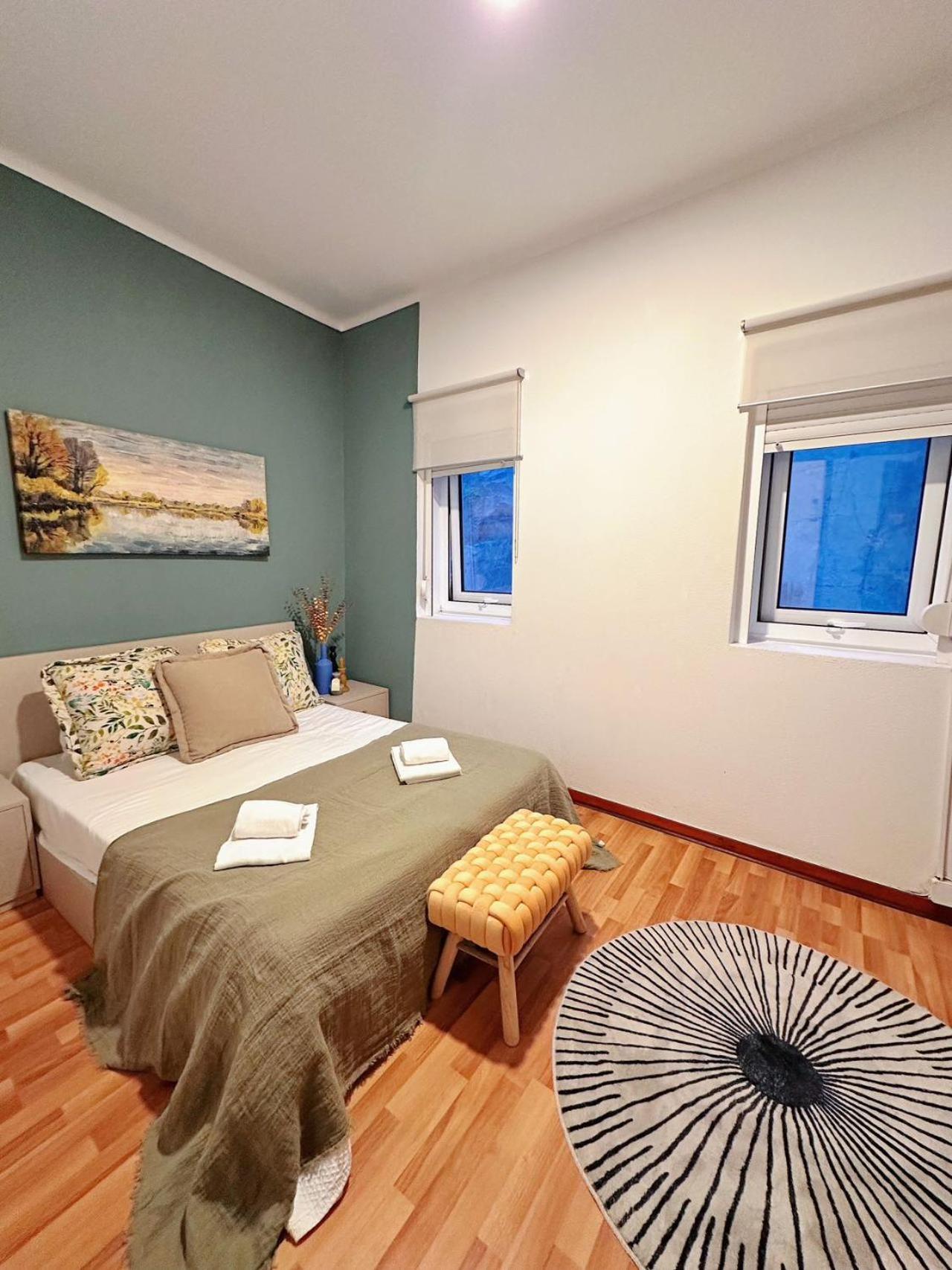 Downtown A Whole House Duplex Designed For Remote Work And Near Metro Lapa Hotell OOporto Exteriör bild