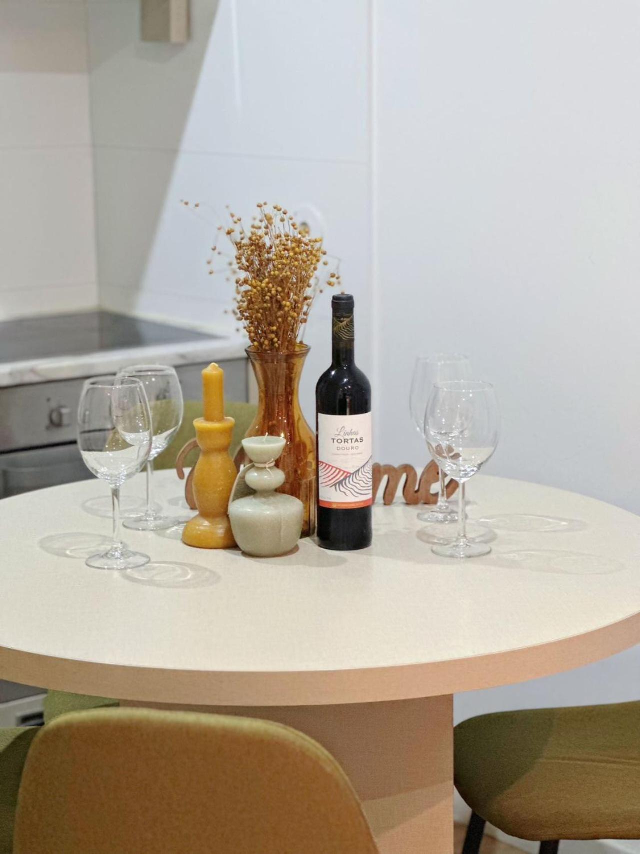 Downtown A Whole House Duplex Designed For Remote Work And Near Metro Lapa Hotell OOporto Exteriör bild